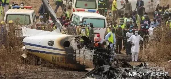 尼日利亚军用飞机坠毁11人全遇难,第2张