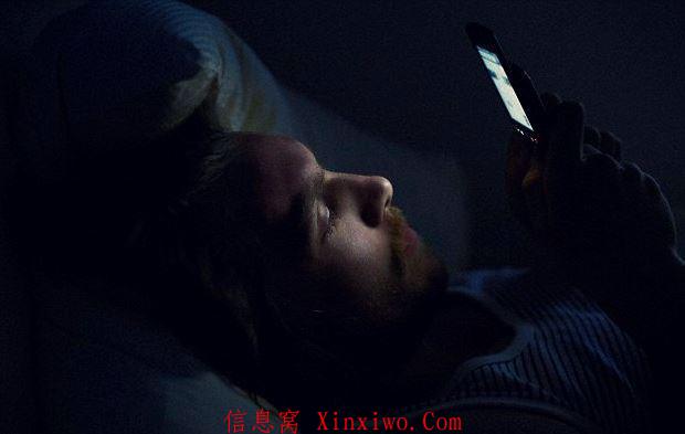 抑郁症会熬夜玩手机吗,1.jpg,第2张