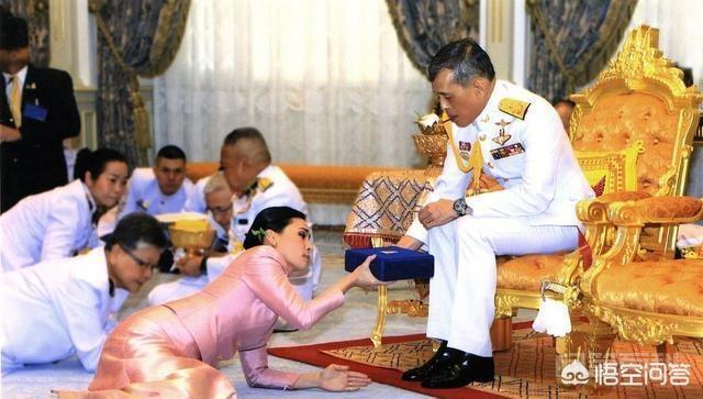 泰国国王有什么实权,第2张